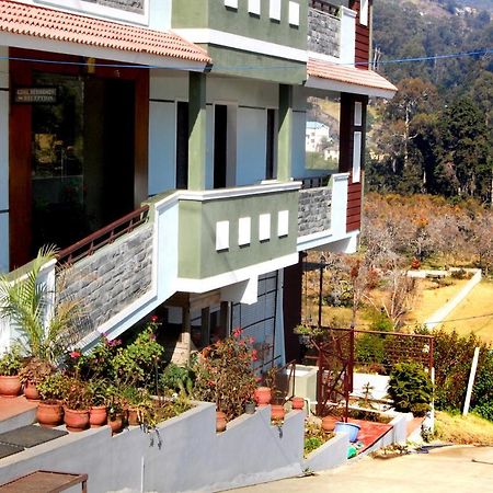 ホテルEzhil Residency コダイカナル エクステリア 写真