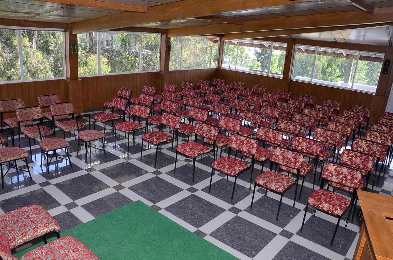 ホテルEzhil Residency コダイカナル エクステリア 写真